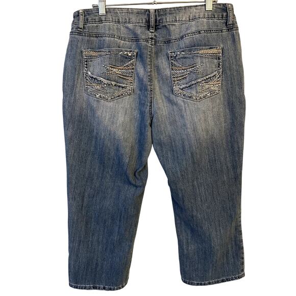 Y2K Maurices Stitched Embellished Denim Capri Jeans – Size 14 (Fits 10/12) - Picture 1 of 3